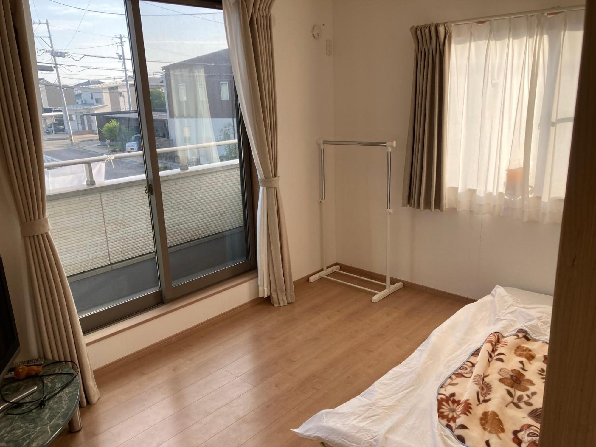 オルちゅーばーハウス#Youtuberオーナー滞在型#一軒家の各部屋をご提供#内鍵ありoruchuba House Fukui Esterno foto